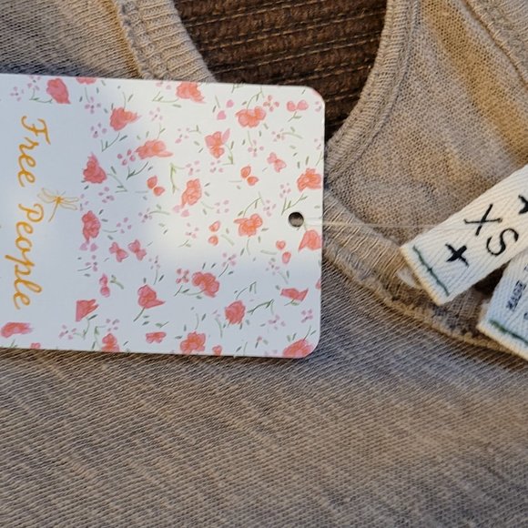 FREE PEOPLE summer top, size XS ( fits up to L), taupe color - Picture 6 of 6